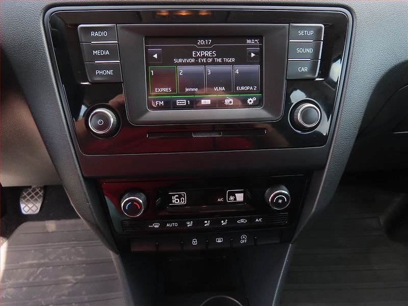 Škoda Rapid (2017) Spaceback 1.2 TSI, Serv.kniha - fotka 15 z 20