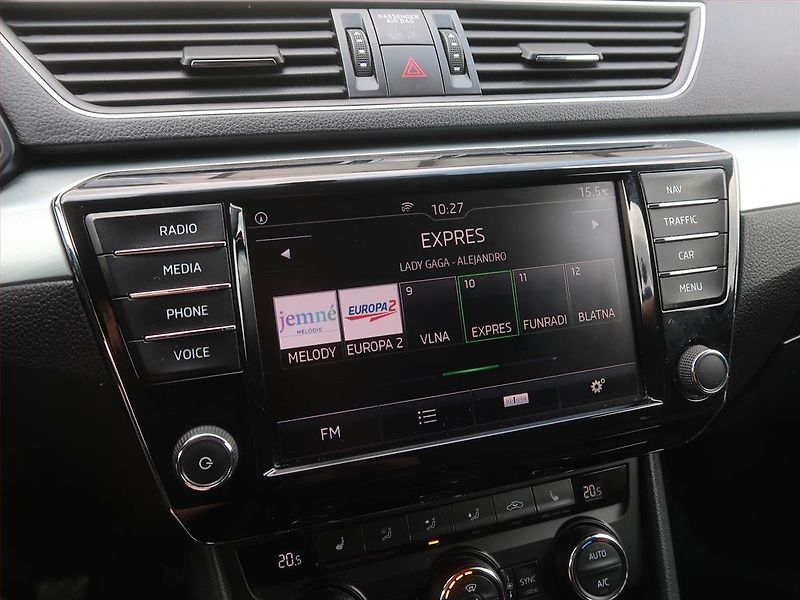 Škoda Superb (2017) Style 2.0 TDI, 4X4, Navi - fotka 16 z 18