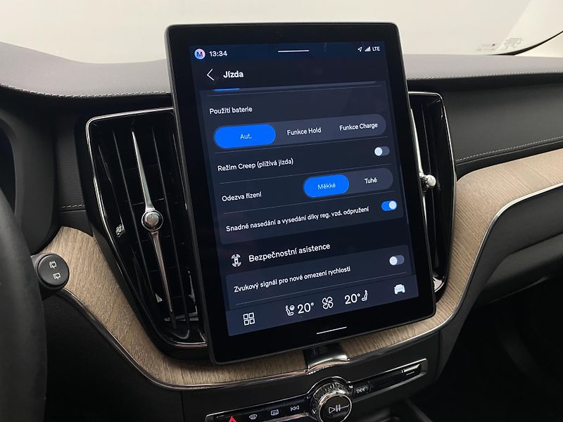 Volvo XC60 T6 AWD RECHARGE BRIGHT ULTRA  - fotka 49 z 67