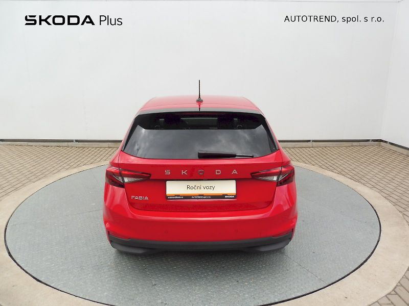 Škoda Fabia (2025) Top Selection 1,0 TSI 70kW - fotka 24 z 28