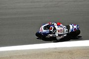 Okruh Laguna Seca 2009 a Jorge Lorenzo v plné jízdě.