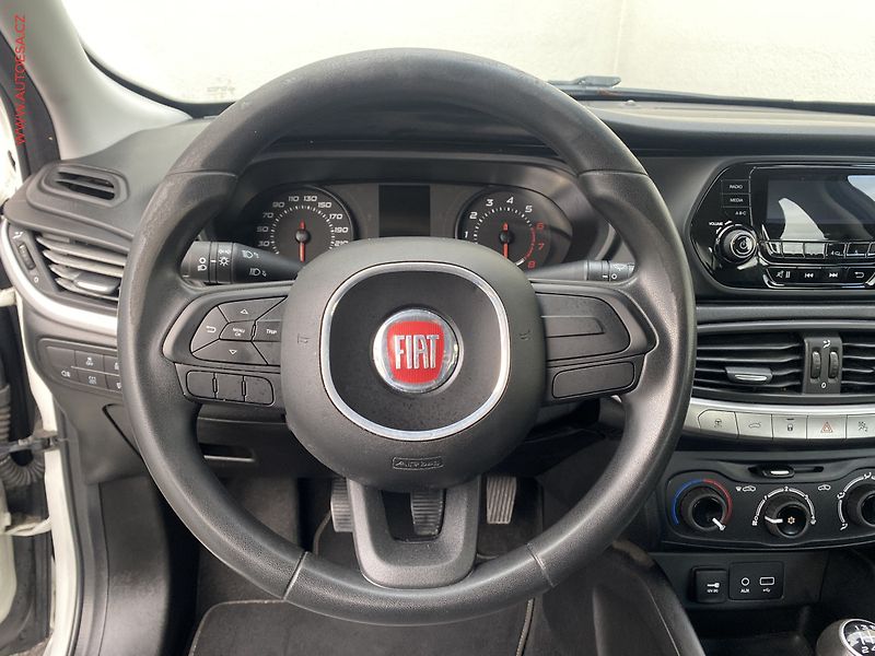 Fiat Tipo (2017) 1.4 i, Klima - fotka 11 z 16