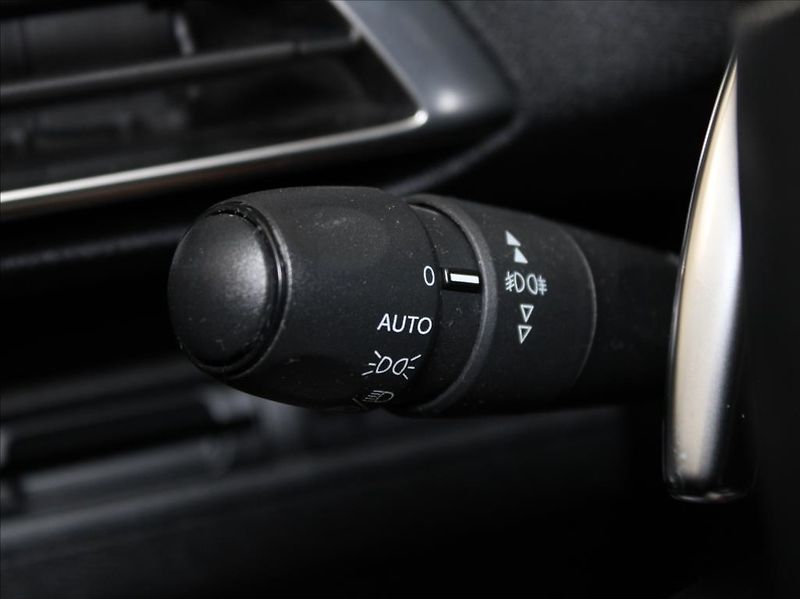 Peugeot 3008 1,6 HDi 120k. 6AT 1.majitel.ČR - fotka 17 z 22