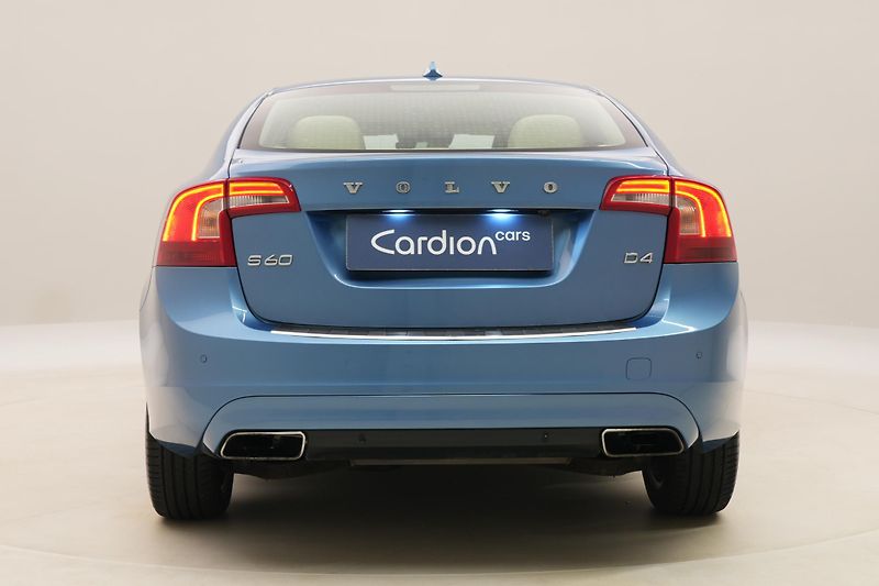 Volvo S60 D4 SUMMUM AUT - fotka 11 z 45