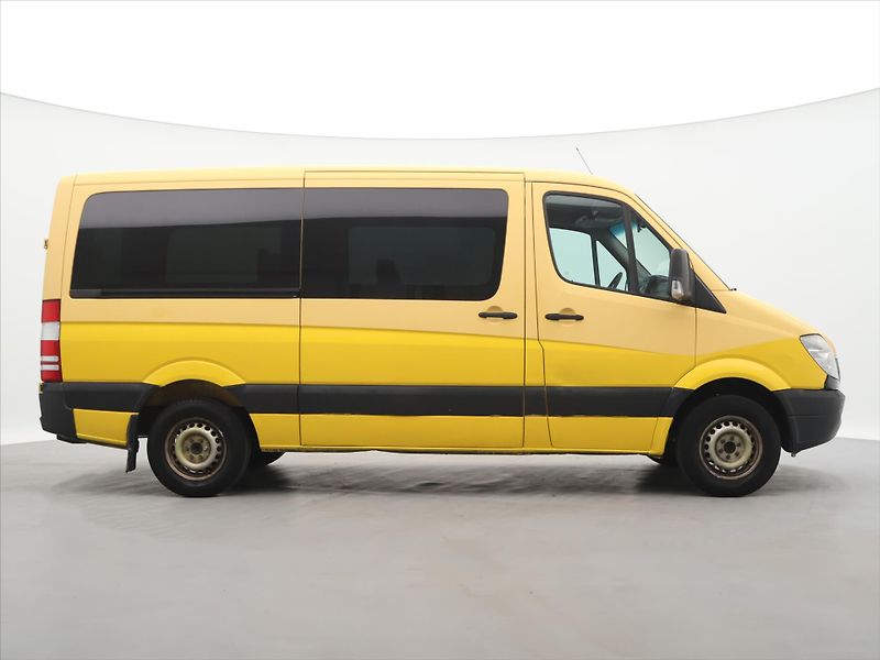 Mercedes-Benz Sprinter 2,1 210 CDI 70kW CZ - fotka 8 z 32