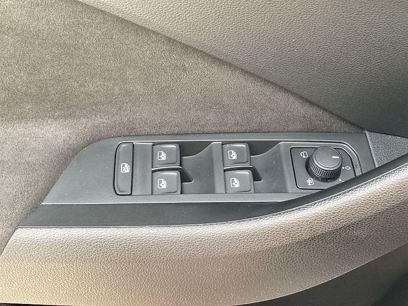 Škoda Scala (2024) 1.0 TSI DSG Drive - fotka 11 z 31