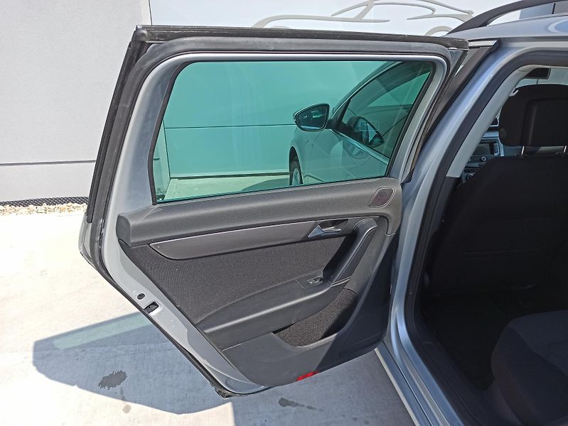 Volkswagen Passat 2.0TDI 103kW  - fotka 24 z 28