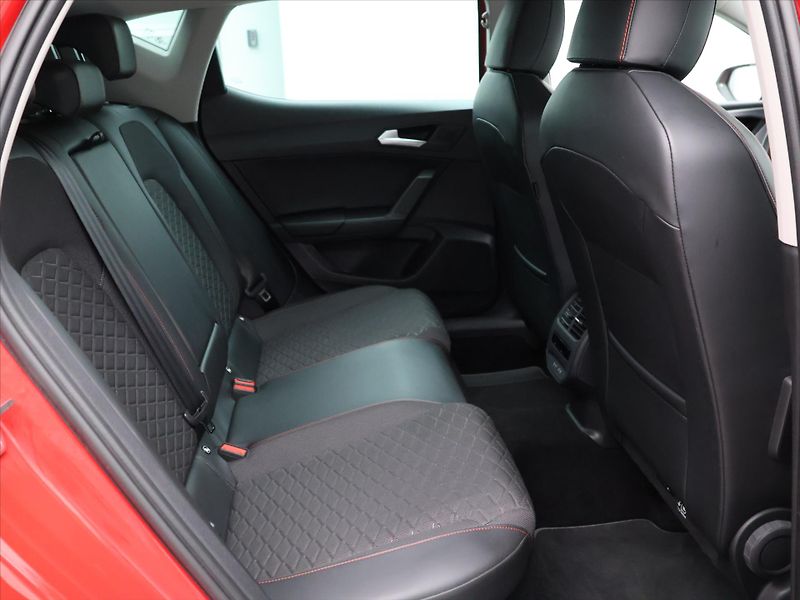 Seat Leon FR 1,5 TSI 96kW Full Link - fotka 12 z 28