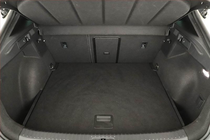 Cupra Formentor (2022) 1.5 TSI - fotka 15 z 16
