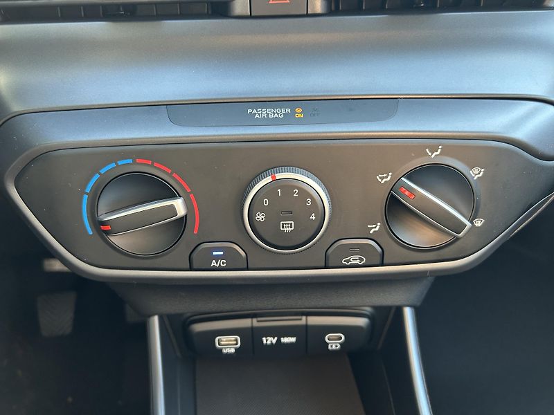 Hyundai i20 26 1,0 T-GDI DCT GO! WINTER - fotka 26 z 32