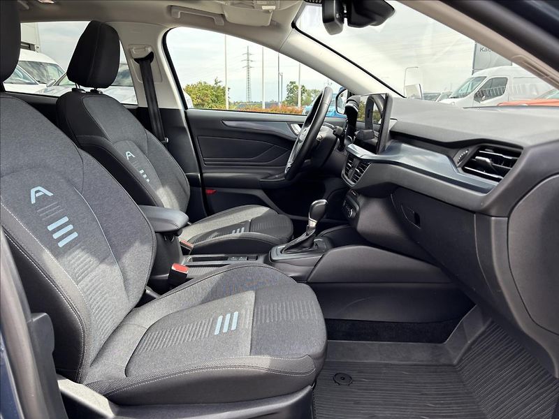 Ford Focus 1,0 mHEV 114kW Active DPH - fotka 21 z 44
