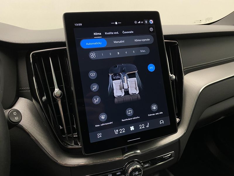 Volvo XC60 T8 AWD RECHARGE REZERVACE - fotka 41 z 65