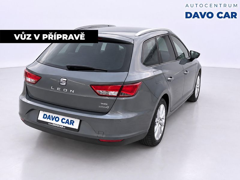 Seat Leon 2,0 TDI 110kW DSG Style Kůže - fotka 5 z 12