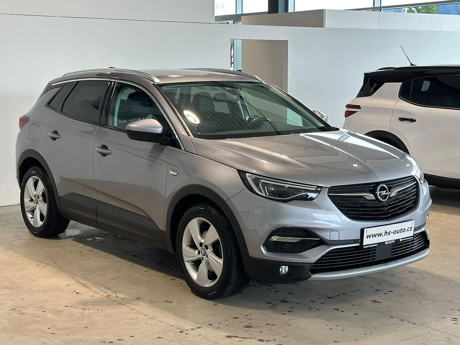 Opel Grandland X 1,6 HDI 120HP ČR 1.majitel