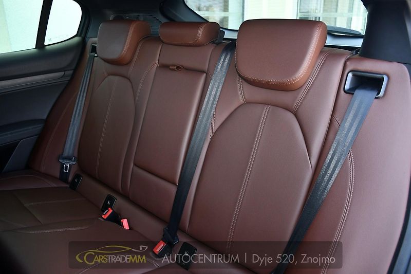 Alfa Romeo Stelvio 2,2 JTDm Q4 154kW TAŽNÉ - fotka 14 z 53