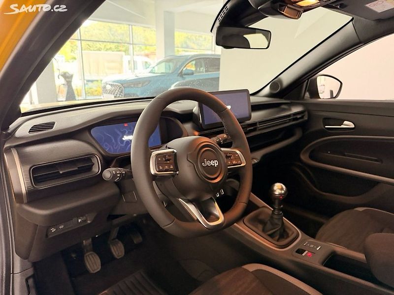 Jeep Avenger (2026) 1,2 100k Longitude - skladem - fotka 12 z 18