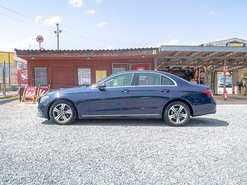 Mercedes-Benz Třídy E (2018) ČR 220CDI 143KW 4x4 – 2x PNEU - fotka 8 z 52