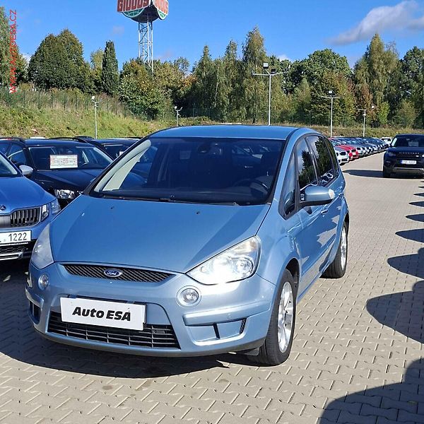 Ford S-MAX (2009) 2.2TDCi, ČR, AC, výhřev sed - fotka 3 z 19