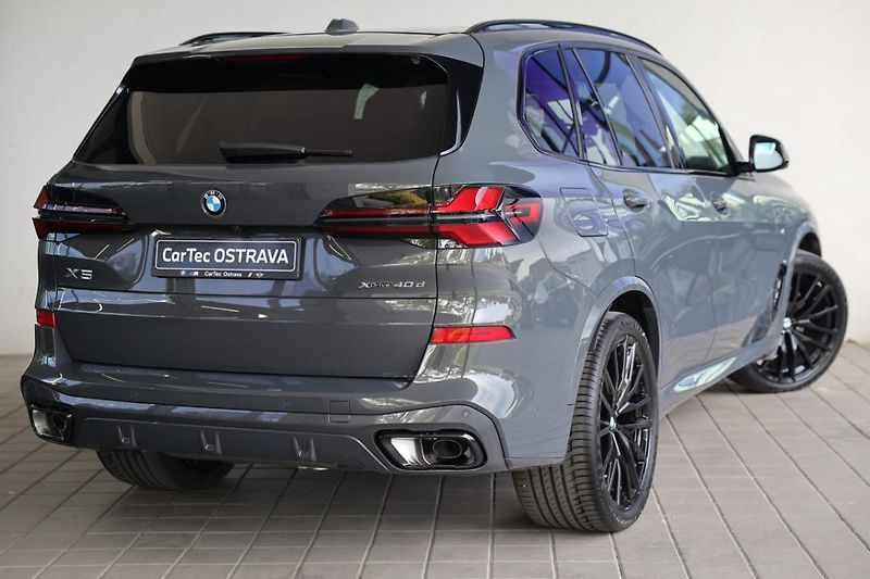 BMW X5 xDrive40d - fotka 3 z 18