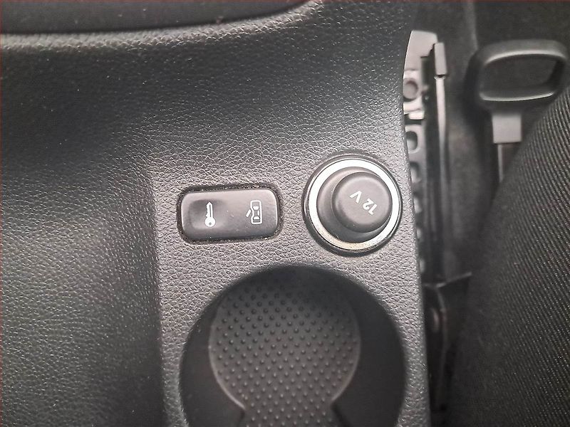 Škoda Octavia (2010) 1.6 TDI, Park. senzory - fotka 14 z 15