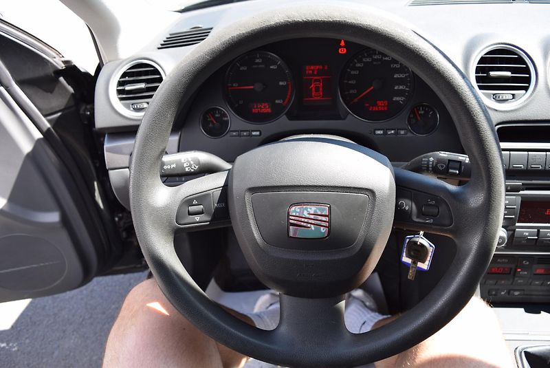 Seat Exeo (2010) 2.0TDI 88kw REFERENCE VÝHŘEVY - fotka 24 z 44