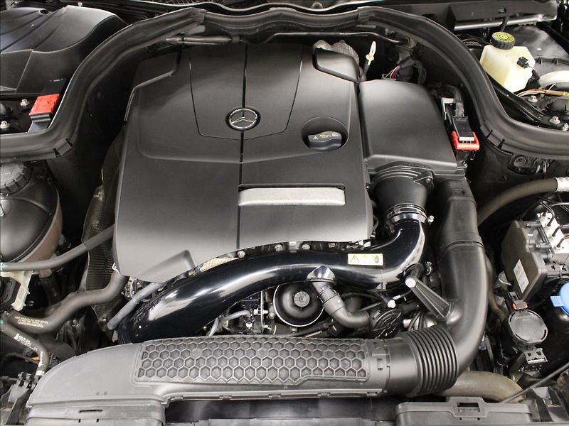 Mercedes-Benz Třídy E 2,0 Cabrio E 200 7G-tronic - fotka 7 z 32