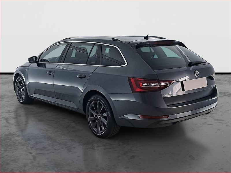 Škoda Superb (2017) 2.0 TDI, Kůže, Navi, Tempomat - fotka 4 z 19