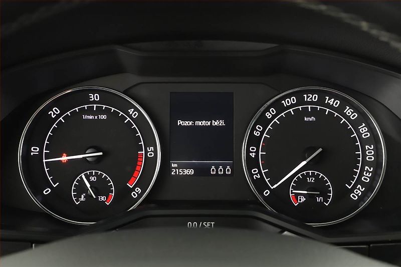 Škoda Superb (2018) 2.0 TDI, 4X4, Automat, Kůže - fotka 8 z 18