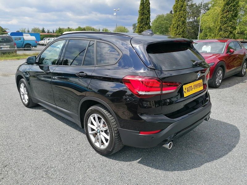 BMW X1 (2020) 18D 110kw X-Drive ČR LED - fotka 5 z 25