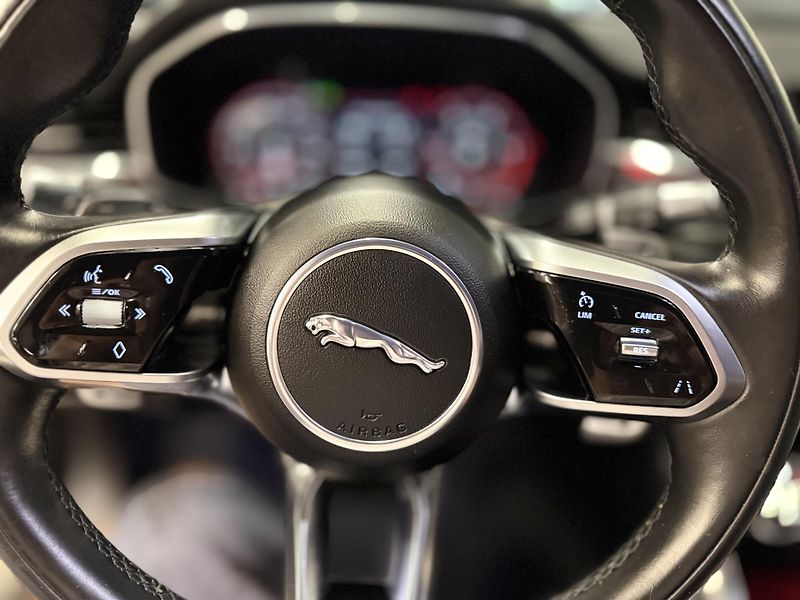 Jaguar XF (2021) 2.0d R-Dynamic, REZERVOVANO - fotka 40 z 56