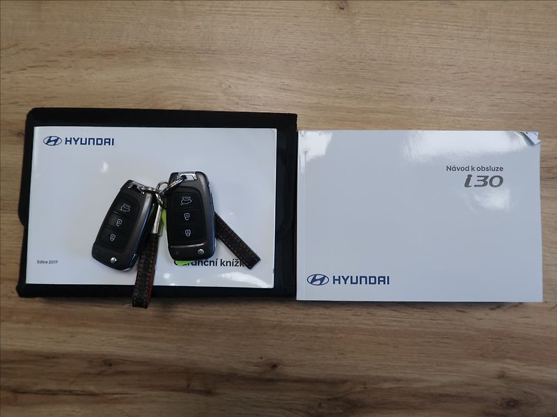 Hyundai i30 1,0 T-GDi,88kW,NovéČR,Serv.kn. - fotka 23 z 28