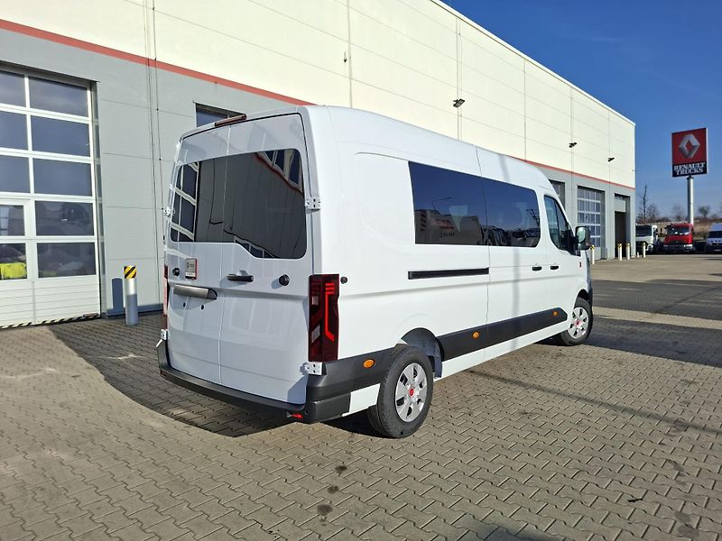 Renault Master (2025) COMBI 9 míst - fotka 9 z 24