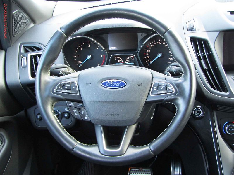 Ford Kuga (2017) 2.0 TDCi 4x4, 1.maj,ČR, AT - fotka 13 z 21