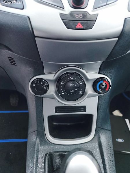 Ford Fiesta (2012) - fotka 20 z 26