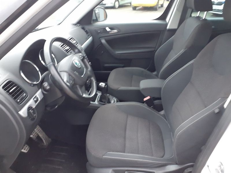 Škoda Yeti (2012) 1.4 TSi 90kW - fotka 16 z 28