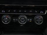 Volkswagen Passat 2,0 TDI 140kW CZ R-line DPH - náhled 23