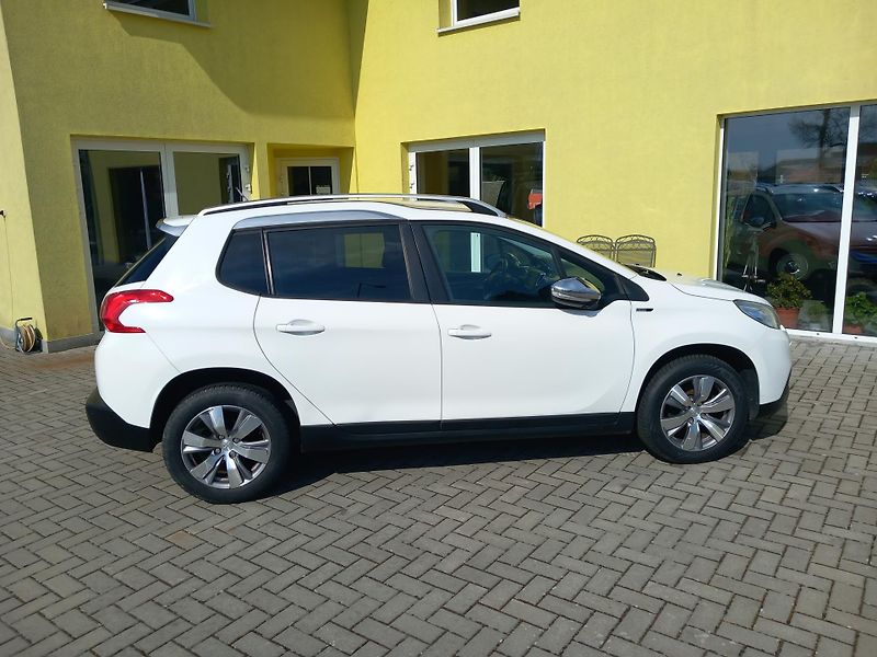 Peugeot 2008 (2015) 1,6HDi STYLE NAVI VYHŘ.SED. - fotka 8 z 38