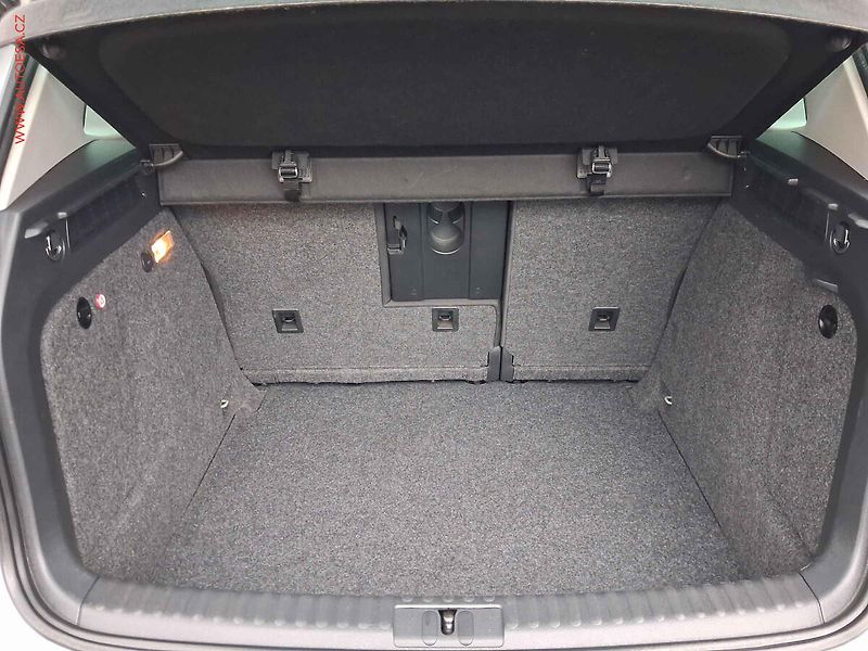 Volkswagen Tiguan (2016) 2.0 TDi, Sport&Style, navi - fotka 7 z 16