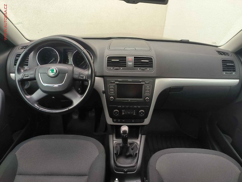 Škoda Yeti (2012) 2.0 TDi, Ambition, TZ, +kola - fotka 8 z 18