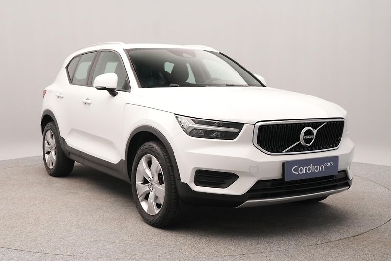 Volvo XC40 T4 MOMENTUM AUT - fotka 12 z 45
