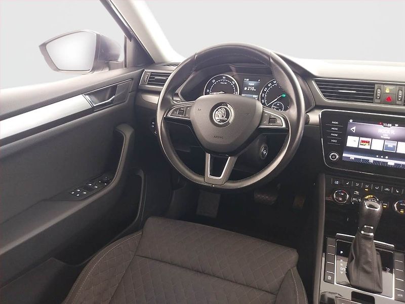Škoda Superb (2018) 2.0 TDI, Automat, Navi - fotka 7 z 23