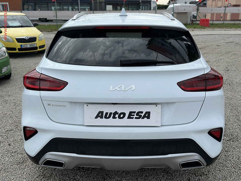 Kia XCeed (2021) 1.5 T-GDi, ČR, servis.kniha. - fotka 5 z 23
