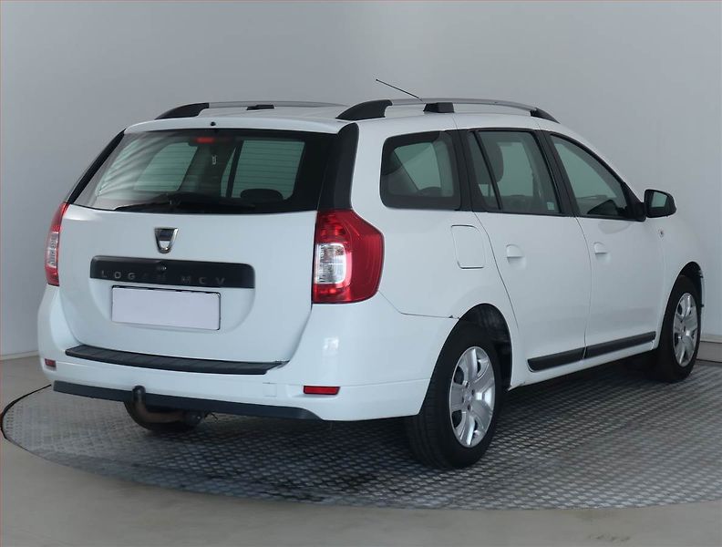 Dacia Logan (2018) 1.0 SCe, ČR,1.maj - fotka 5 z 14