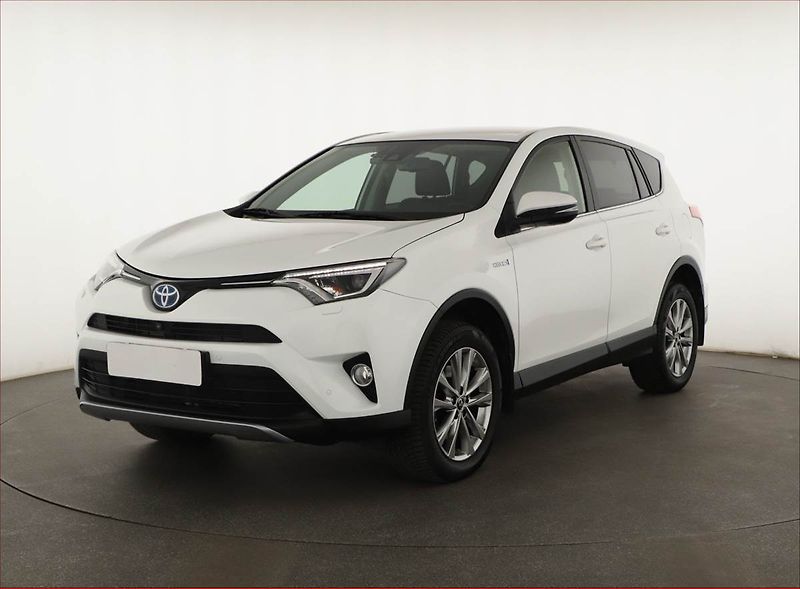 Toyota RAV4 (2017) 2.5 Hybrid - fotka 2 z 21