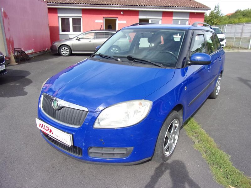 Škoda Fabia 1,4 16V - fotka 7 z 25