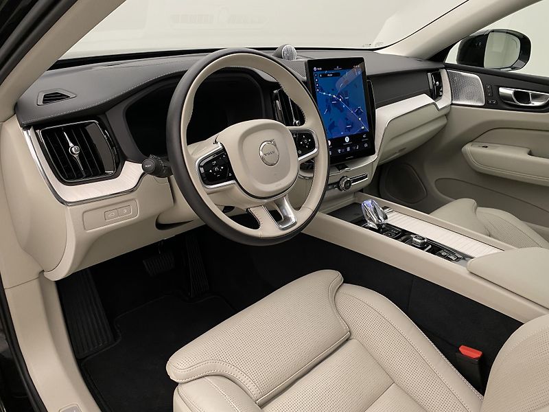 Volvo XC60 T8 AWD RECHARGE DARK ULTRA CZ - fotka 4 z 67