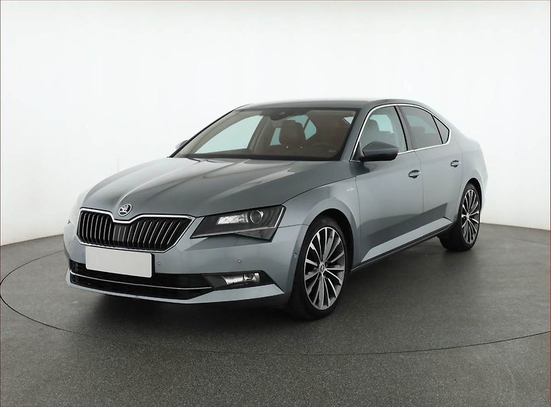 Škoda Superb (2017) 2.0 TDI, 4X4, Automat - fotka 2 z 20