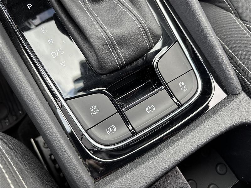 Škoda Karoq 1,5 TSI  110kW Sportline - fotka 46 z 51