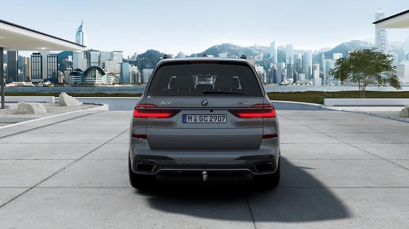 BMW X7 xDrive40i - fotka 6 z 14