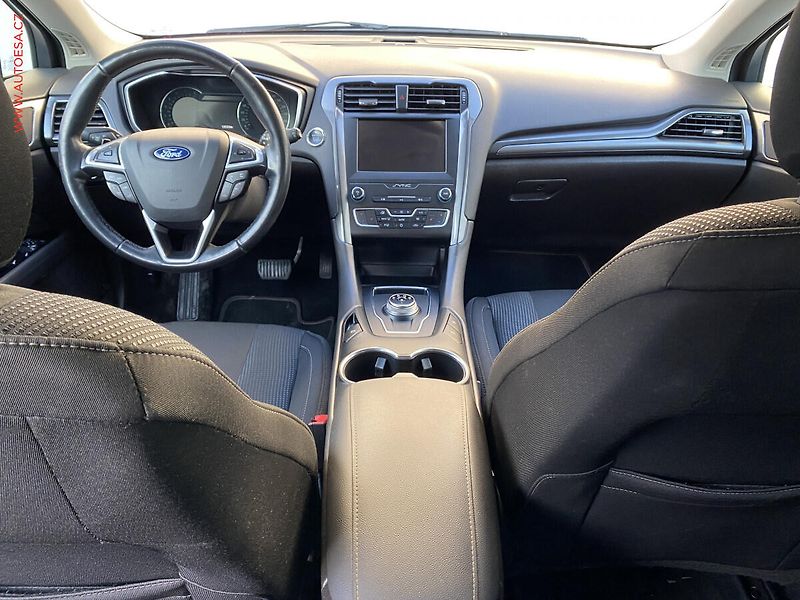 Ford Mondeo (2020) 2.0 TDCi, Titanium, AT, LED - fotka 8 z 19